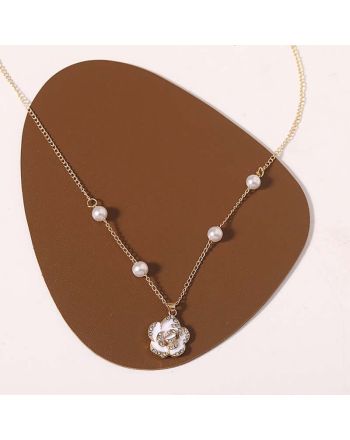 Classic Pearl Flower Pendant Chain Necklace | HN2739