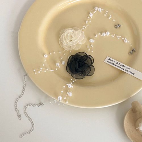 Elegant Pearl Bead Flower Choker Necklace | HN3463