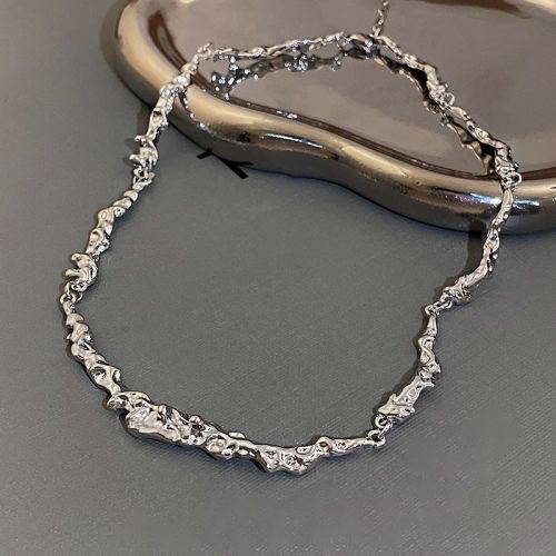 Stylish Irregular Silver Unisex Chain Necklace | HN2700